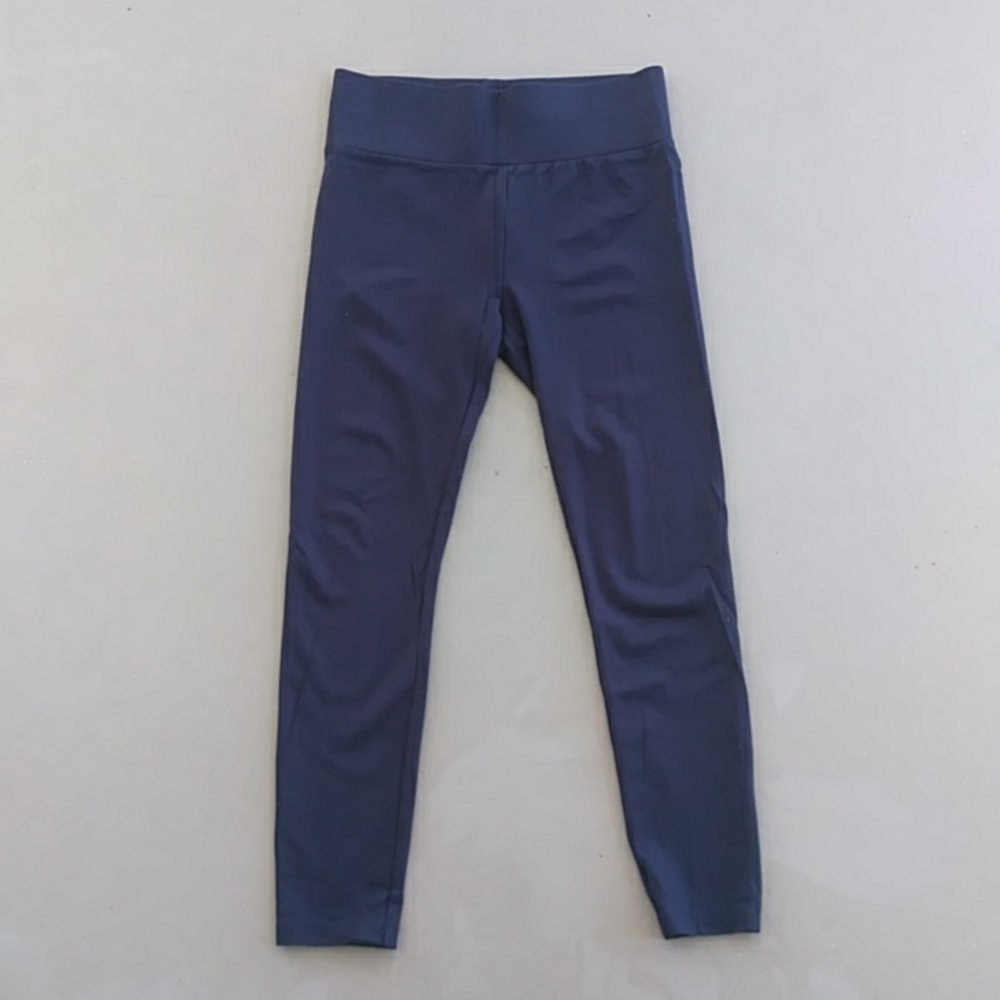 Lou & Grey Navy Blue Back Pocket Leggings